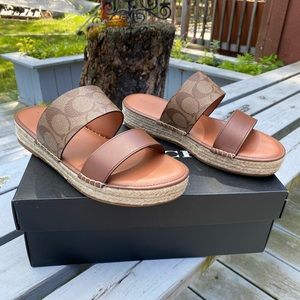 *NEW* 😍 Authentic Coach sandals